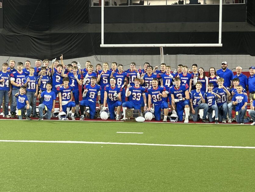 Warner wins South Dakota high school football championship in 9A