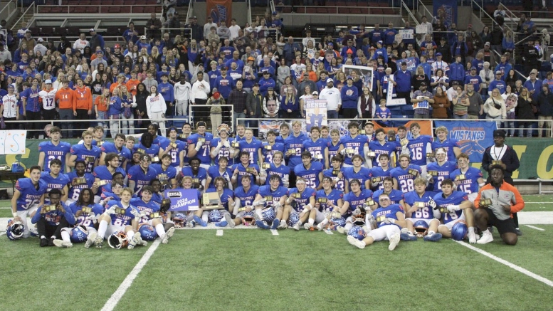 Sheyenne wins North Dakota high school football AAA state championship.