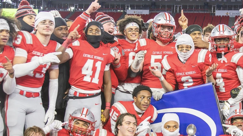 Catholic Memorial wins Massachusetts high school football championship in Division 2